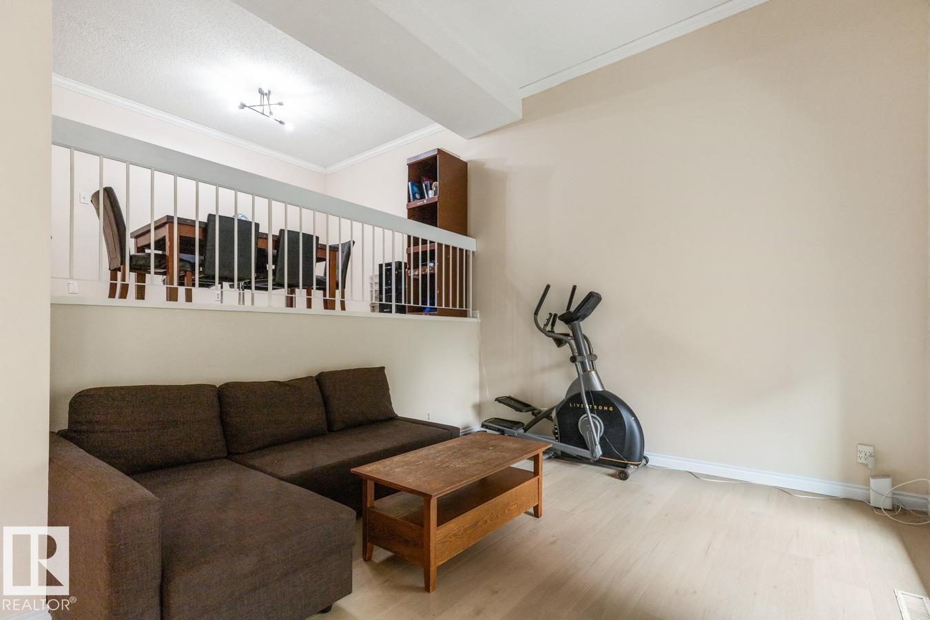 15731 121 ST NW - 6