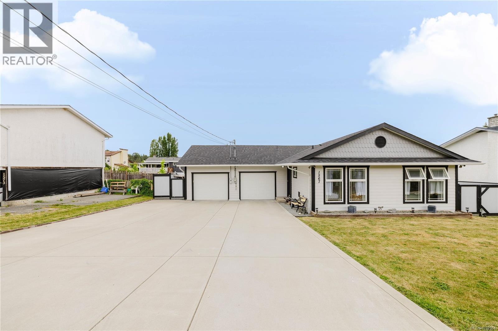 1567 Pauline St - 2