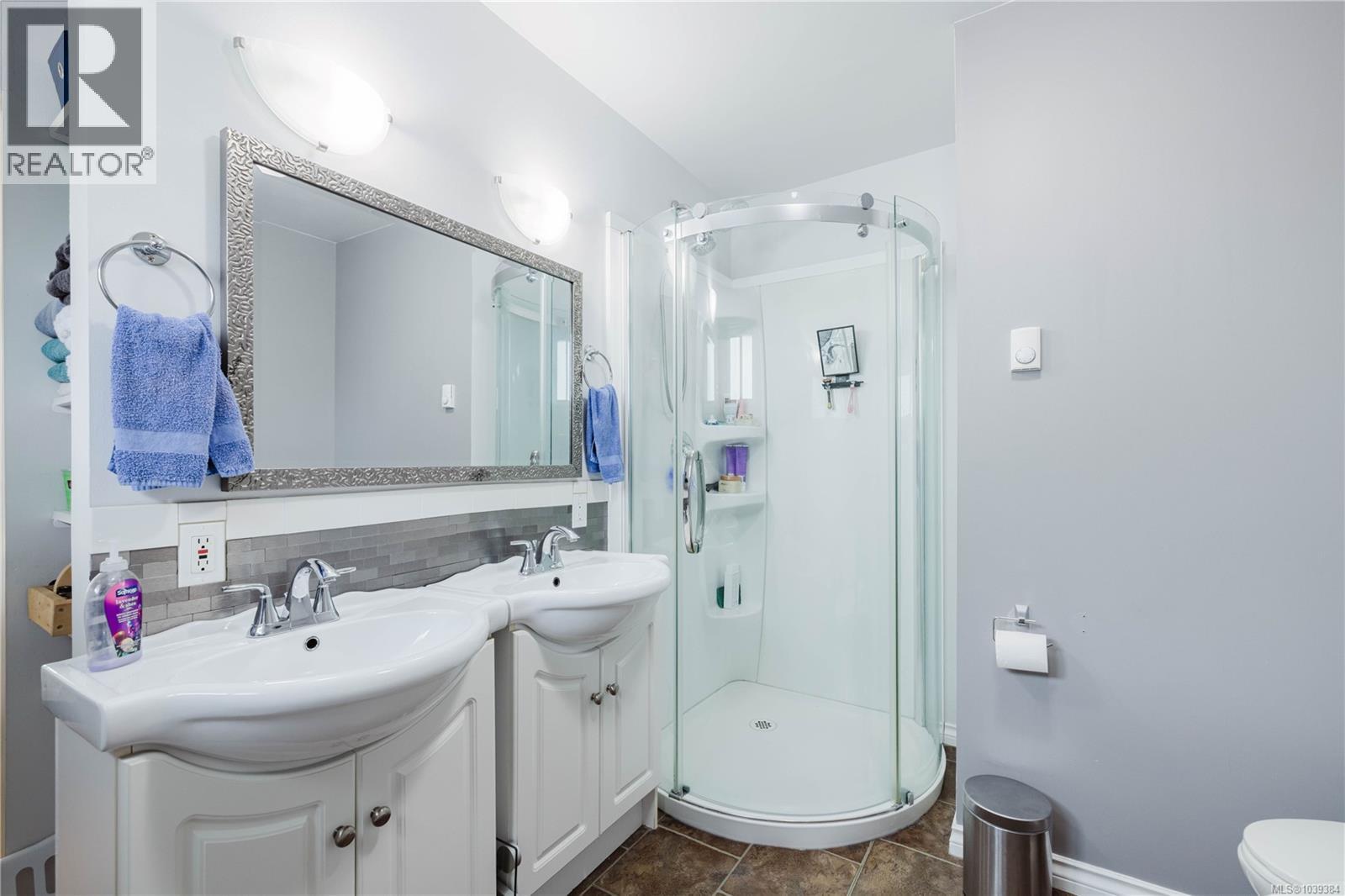 1567 Pauline St - 20