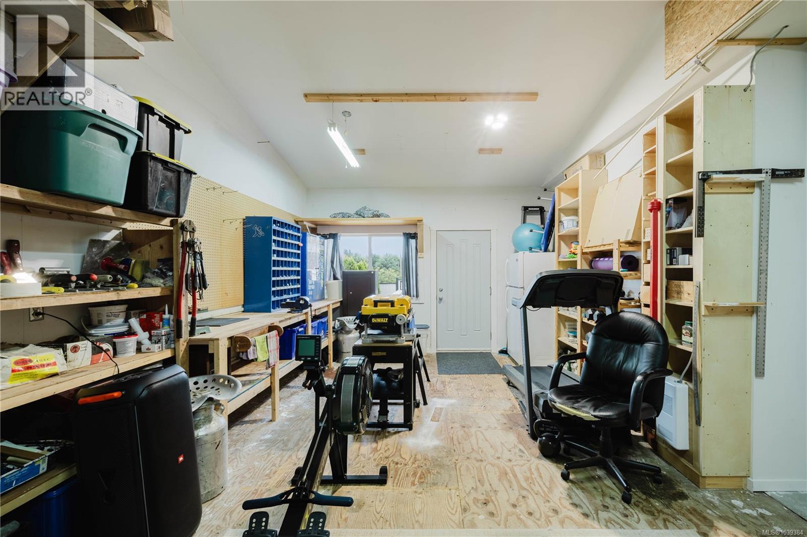 1567 Pauline St - 27