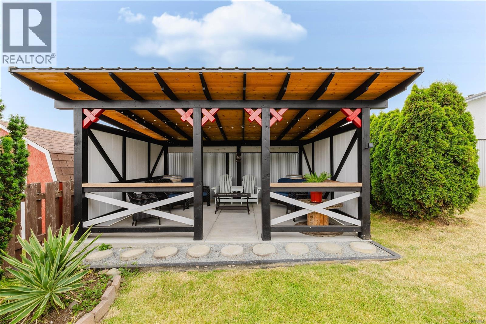 1567 Pauline St - 34