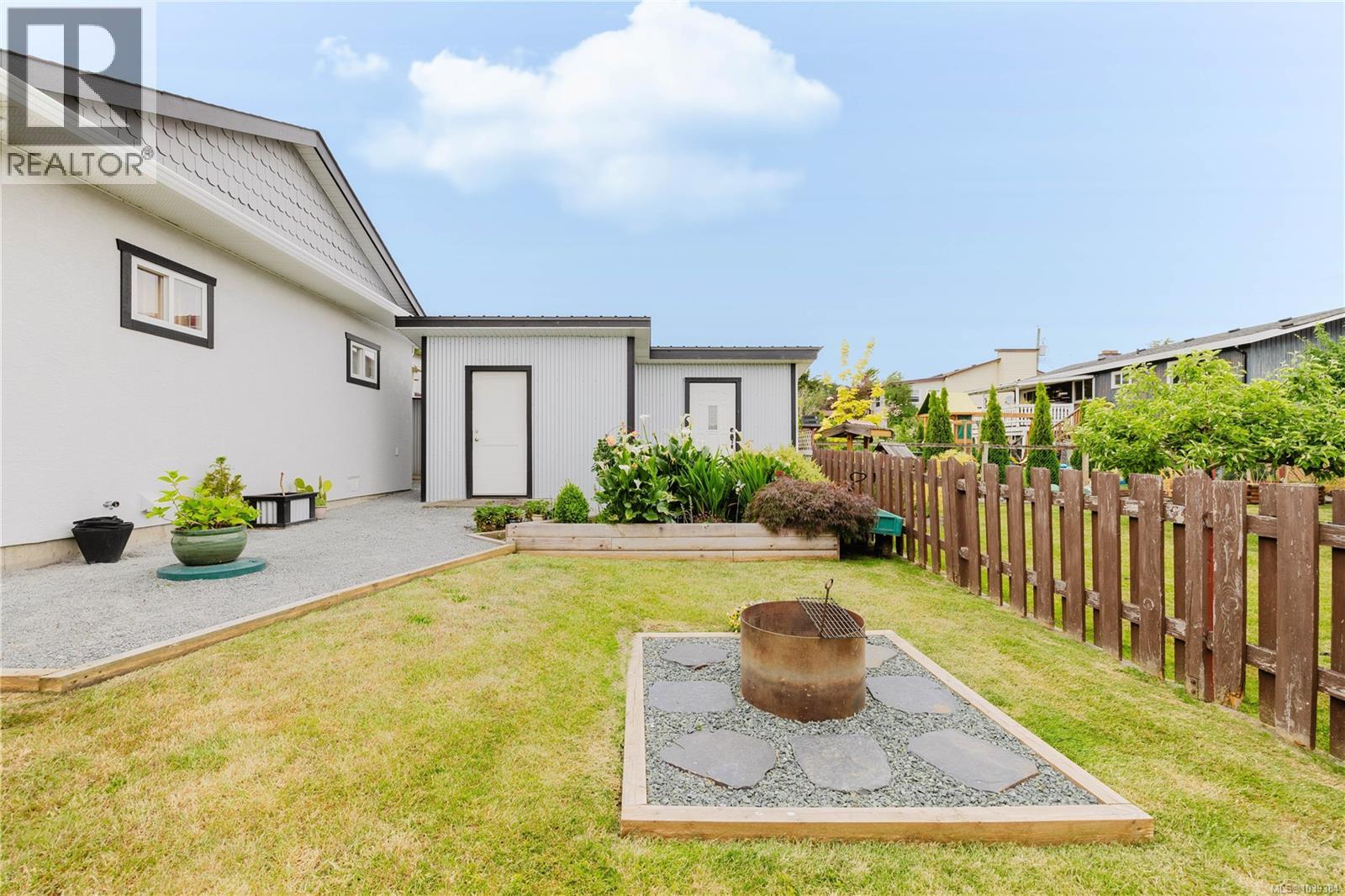 1567 Pauline St - 36