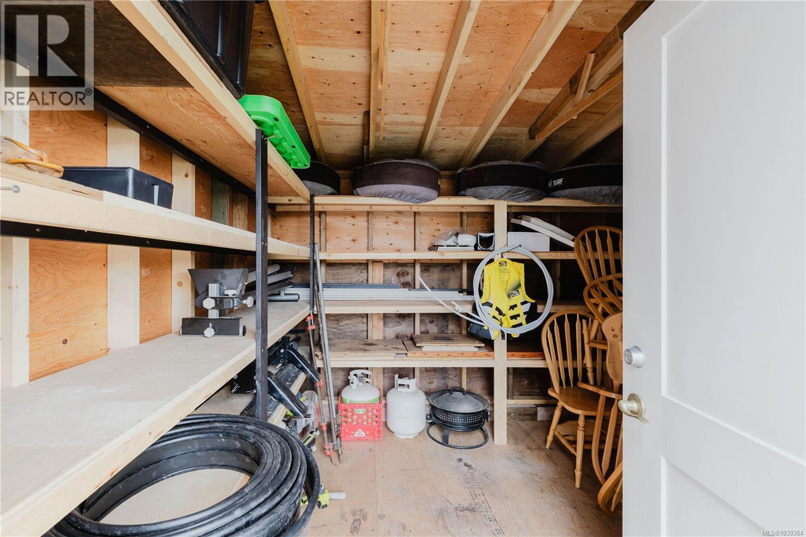 1567 Pauline St - 39