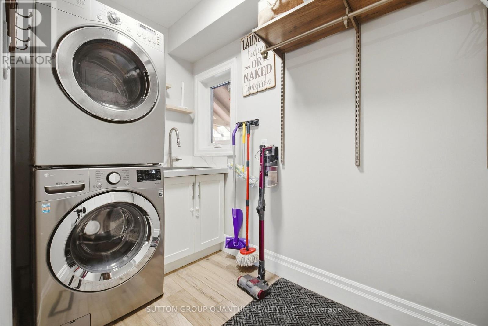 490 GROVEHILL ROAD - 21