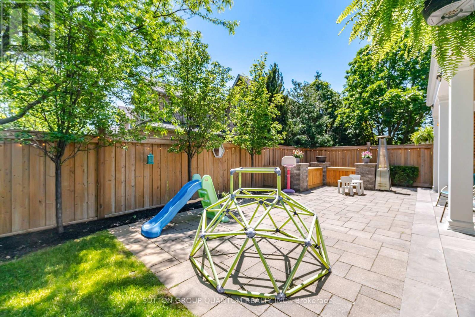 490 GROVEHILL ROAD - 44