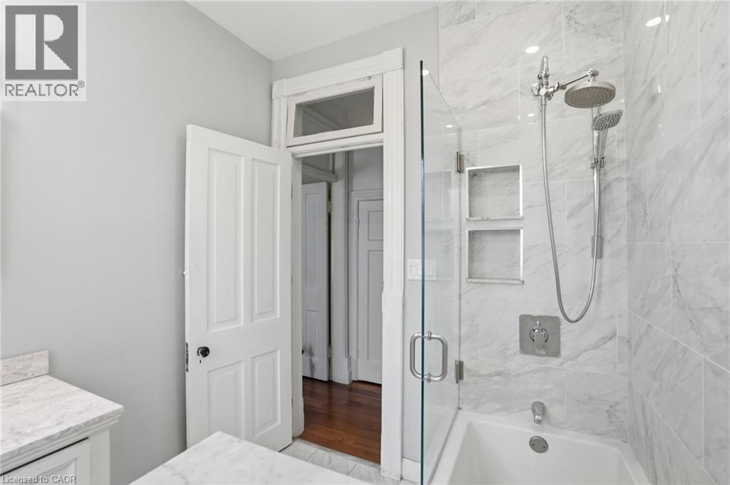 101 VICTORIA Avenue S - 30