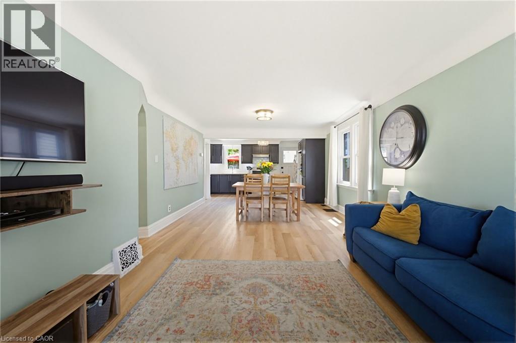 124 CAMPBELL Avenue - 6