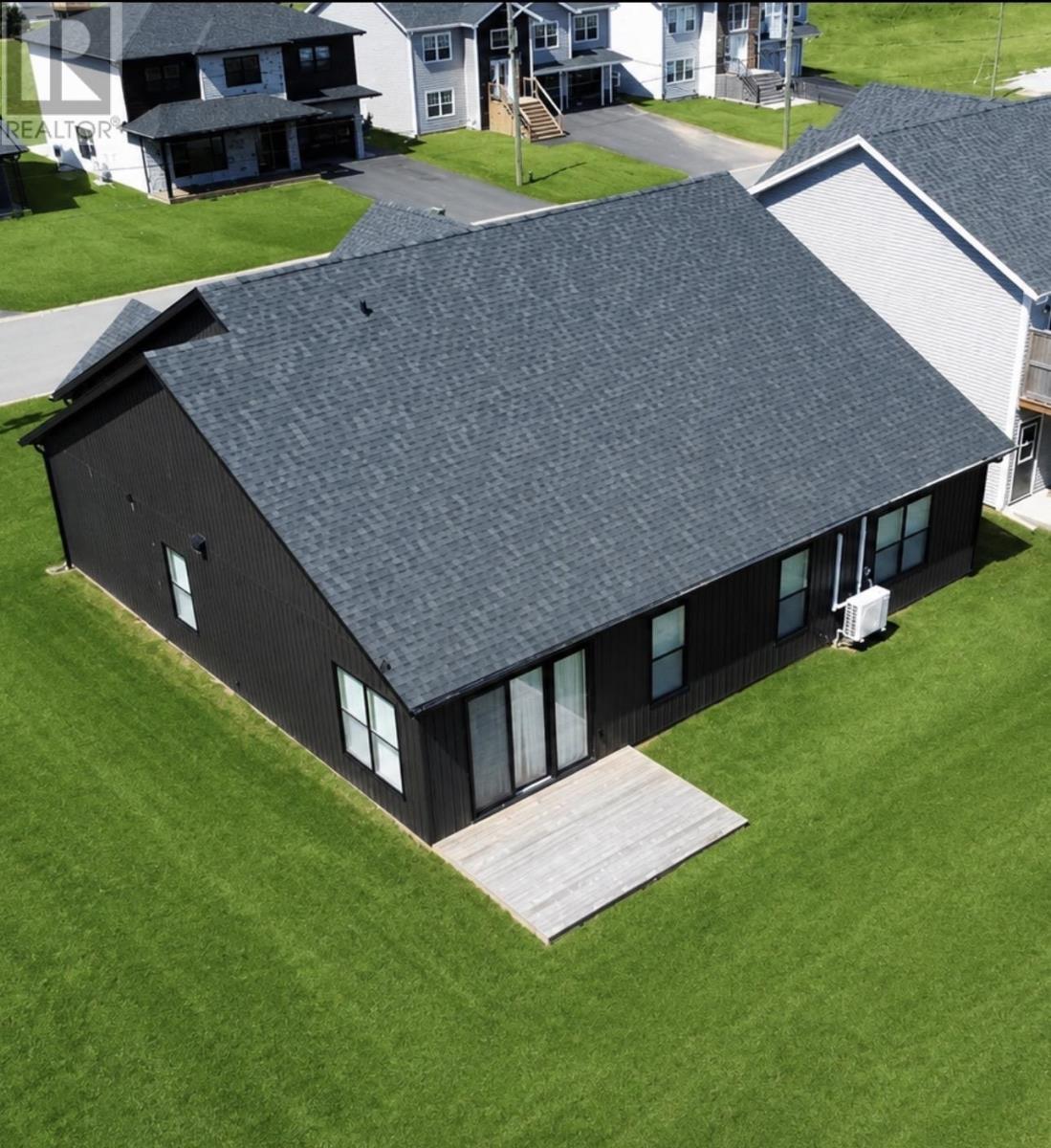 18 Neill Drive - 28