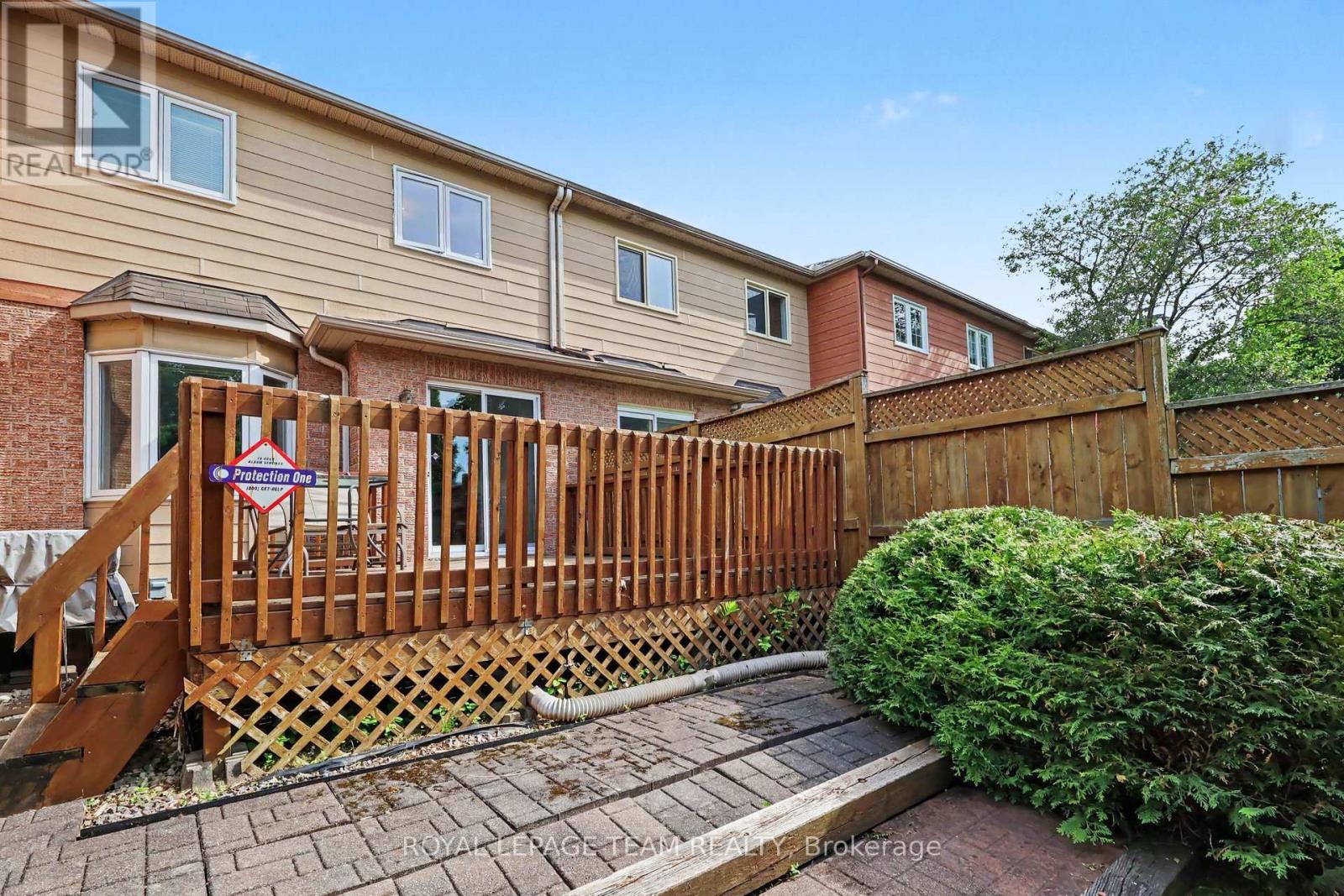 36 SOUTHPORT DRIVE - 19