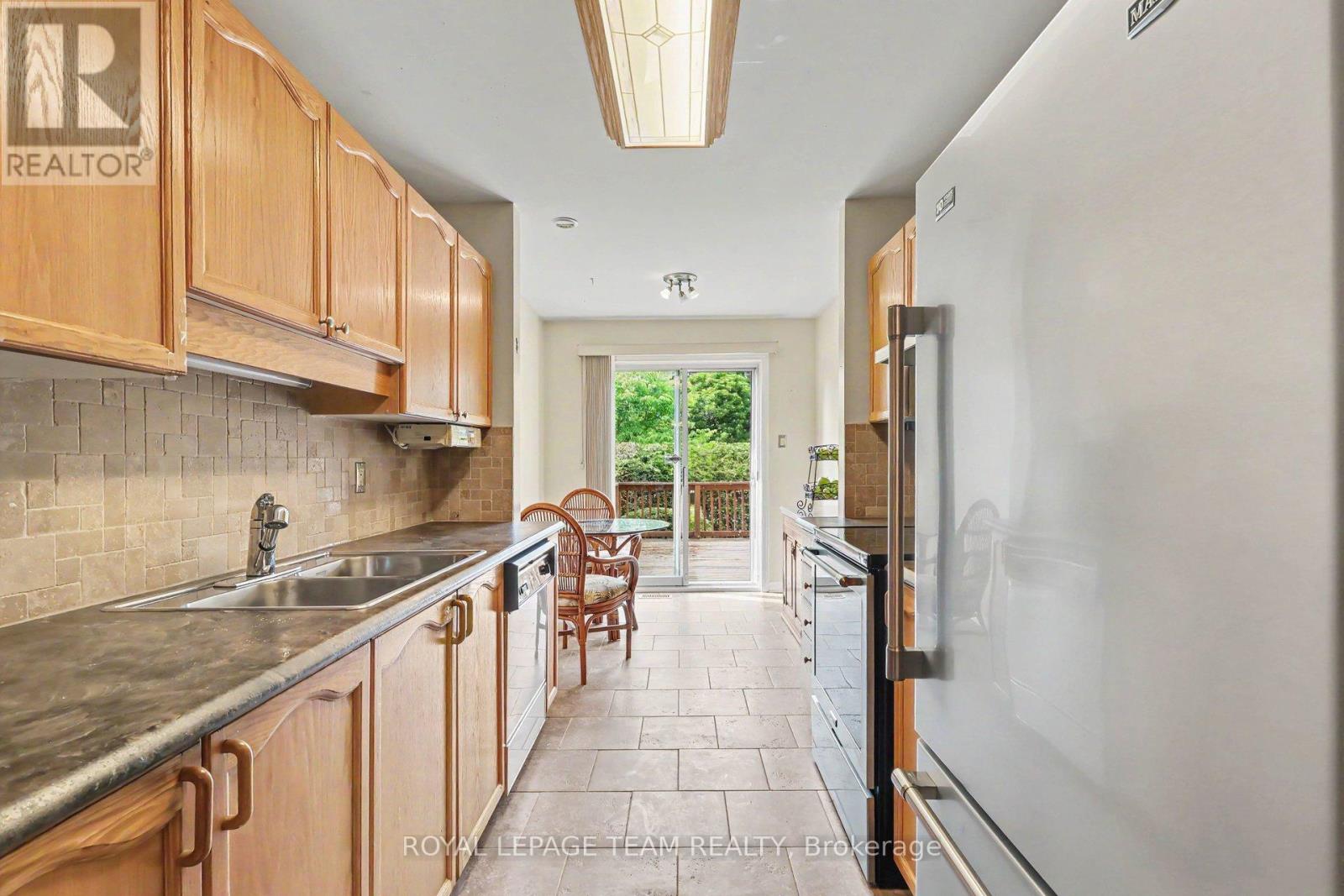 36 SOUTHPORT DRIVE - 8