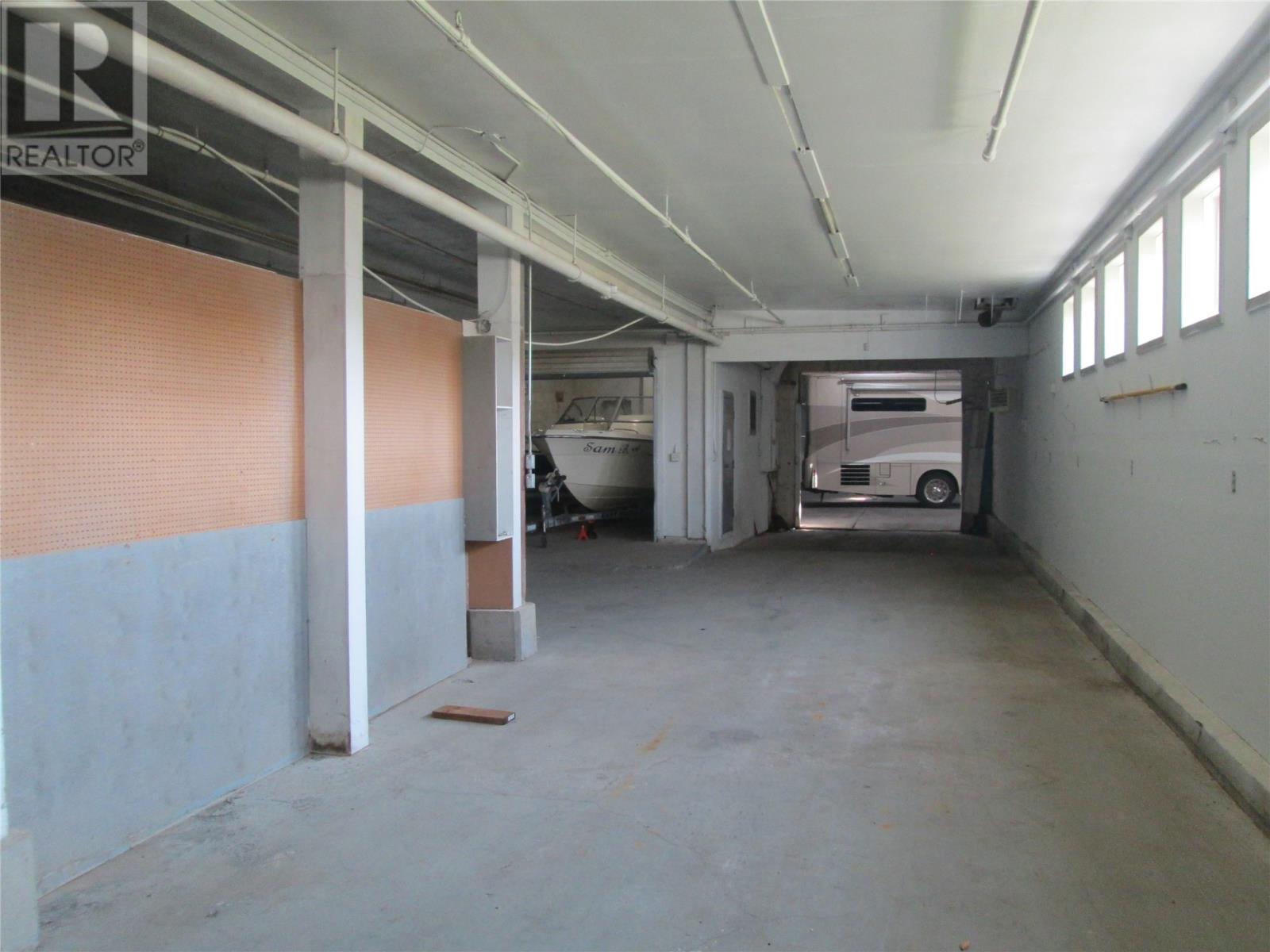 2 Cobbs Lane thumbnail 34