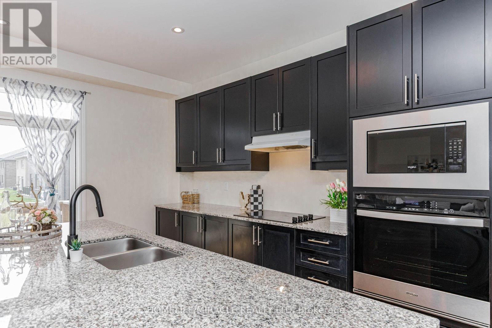2143 HALLANDALE STREET - 17