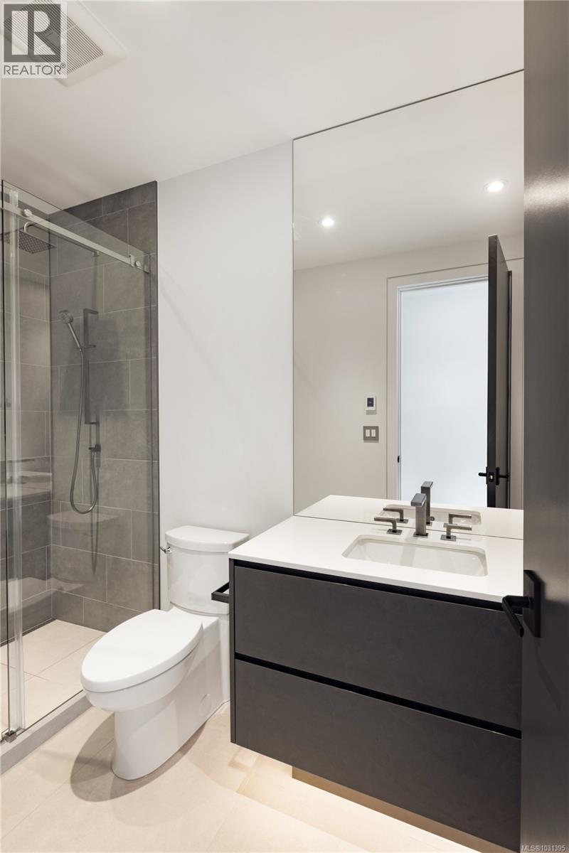 121 Denison Rd - 76
