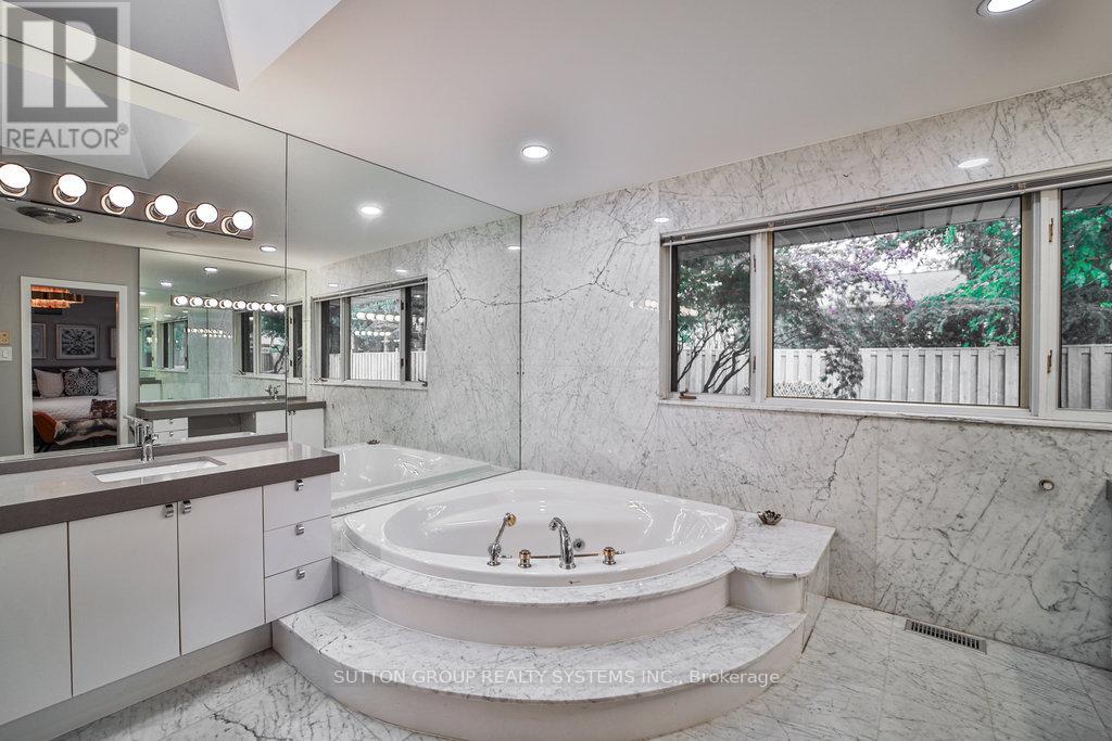 3 TWYFORD COURT - 24