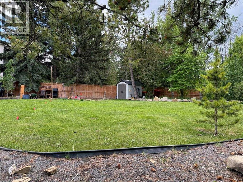 1711, 1715 92 Avenue SW — photo 12