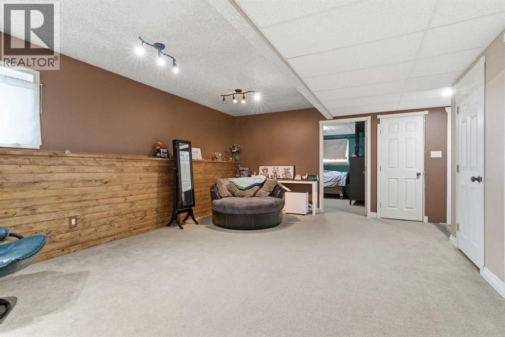 6209 90 Street - 16