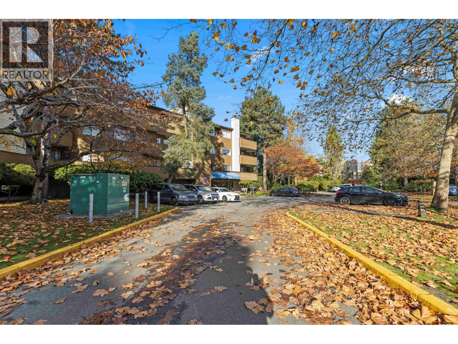 162 7293 MOFFATT ROAD ROAD, Richmond