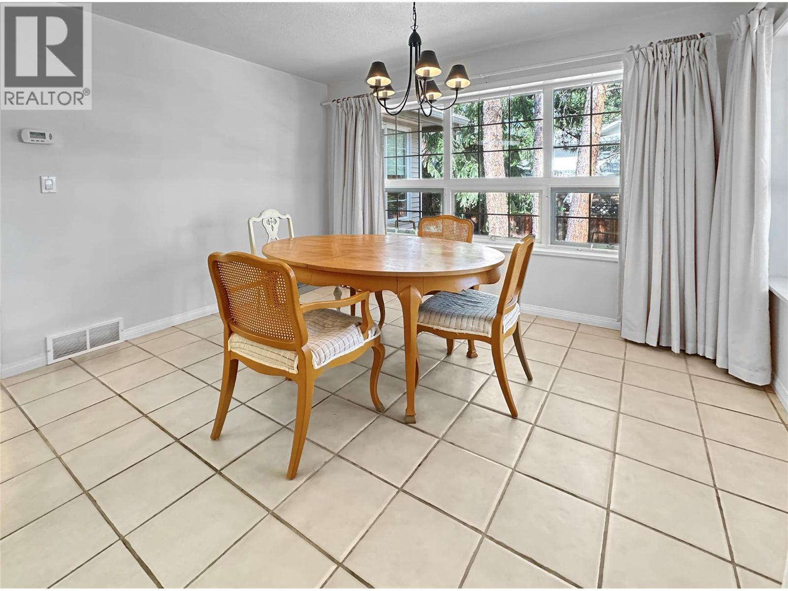 113 Deerview Crescent - 7