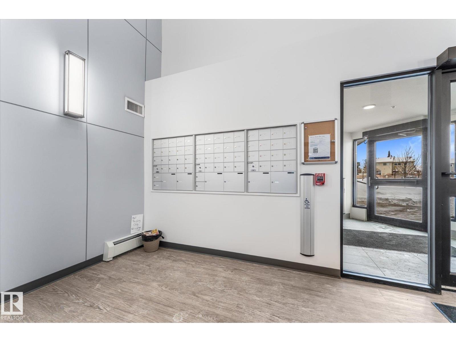 #302 9504 182 ST NW - 4