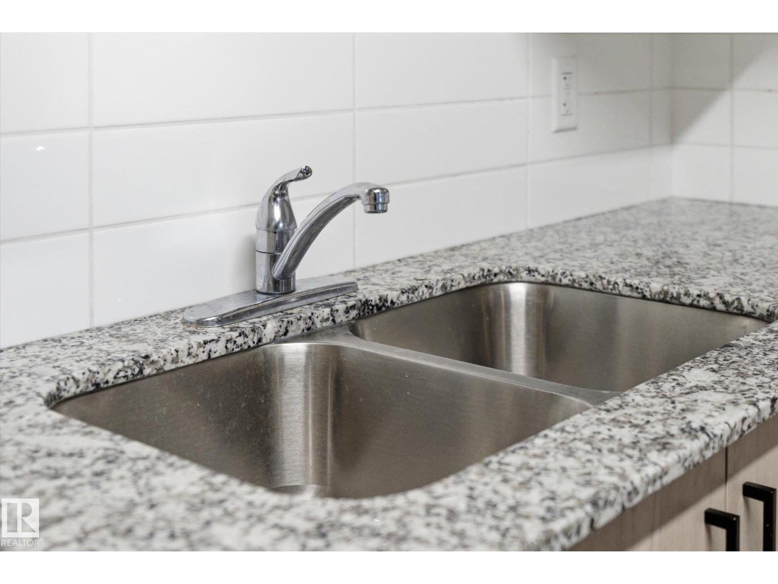 #302 9504 182 ST NW - 18