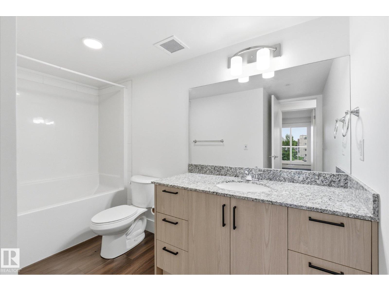 #302 9504 182 ST NW - 34