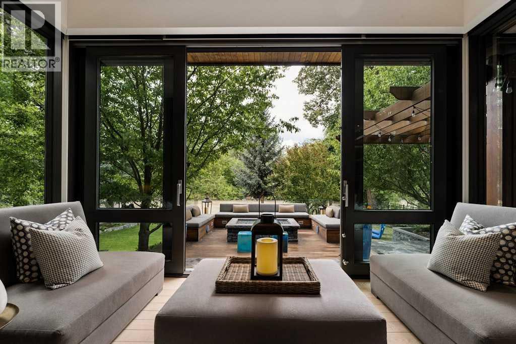 934 Rideau Road SW - 8