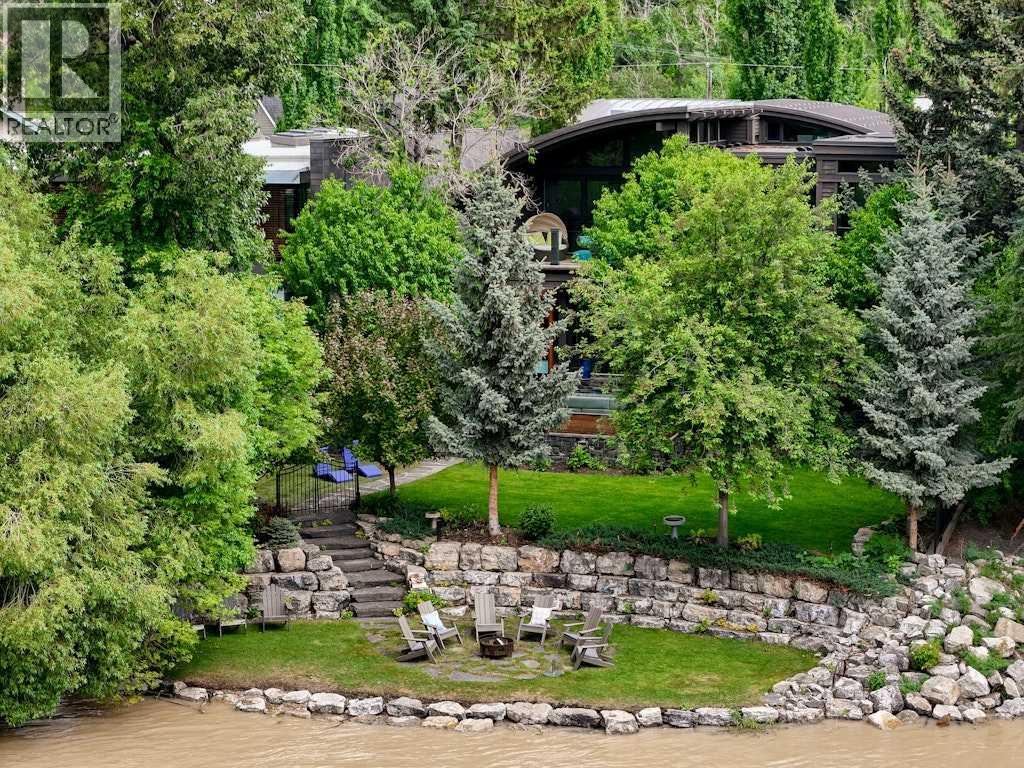 934 Rideau Road SW - 46