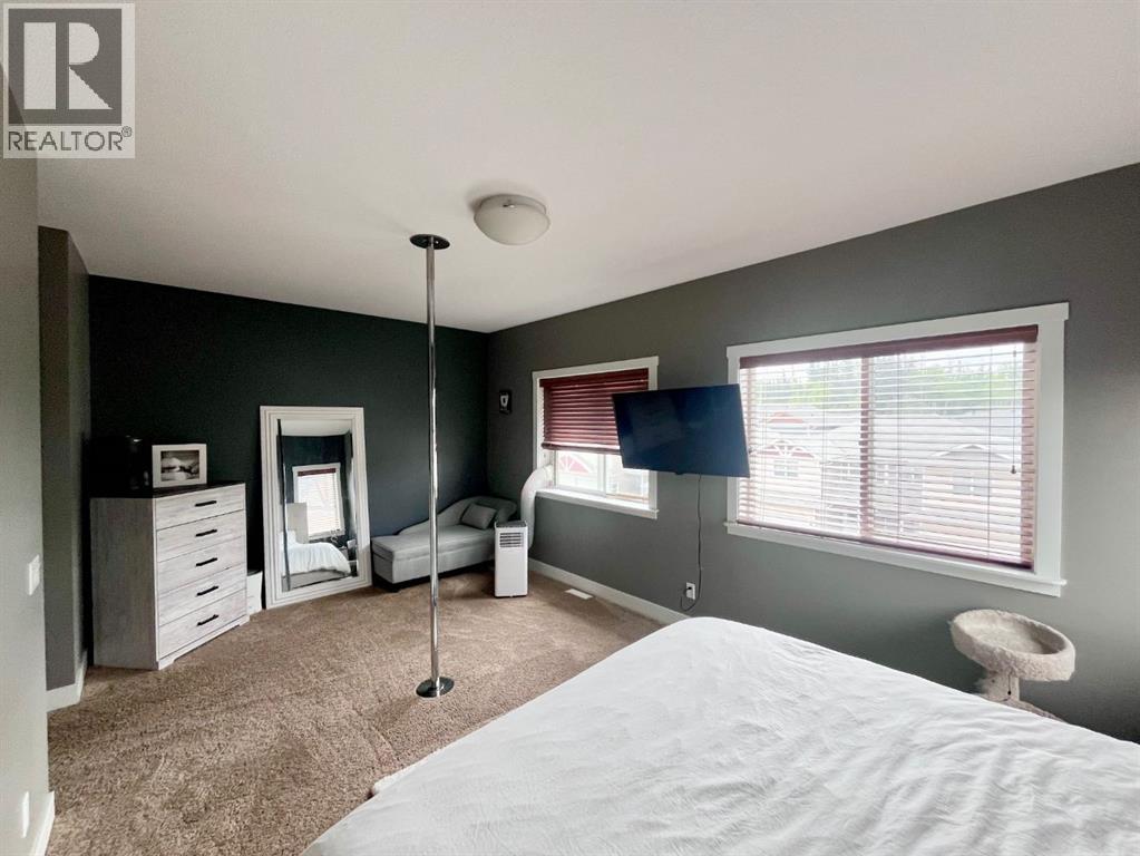 6, 214 McArdell Drive — photo 14