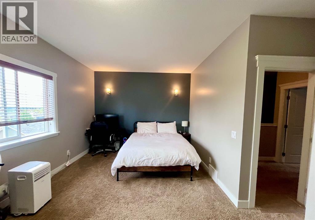 6, 214 McArdell Drive — photo 18