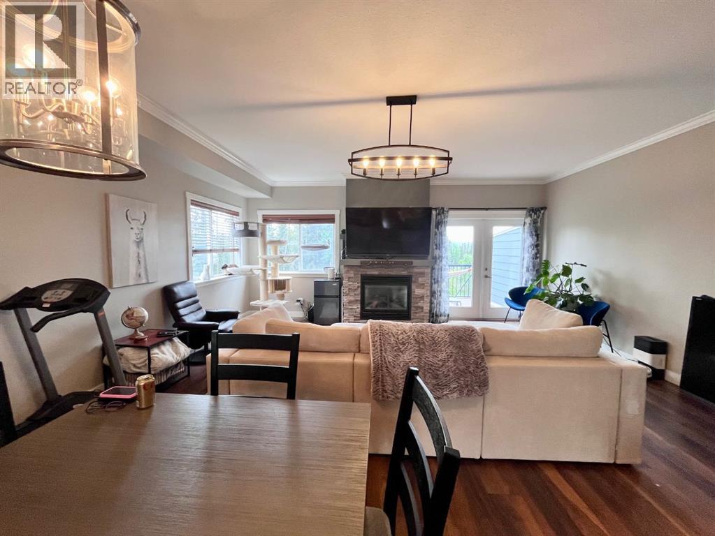 6, 214 McArdell Drive — photo 8