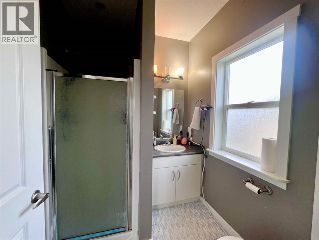 6, 214 McArdell Drive — photo 19