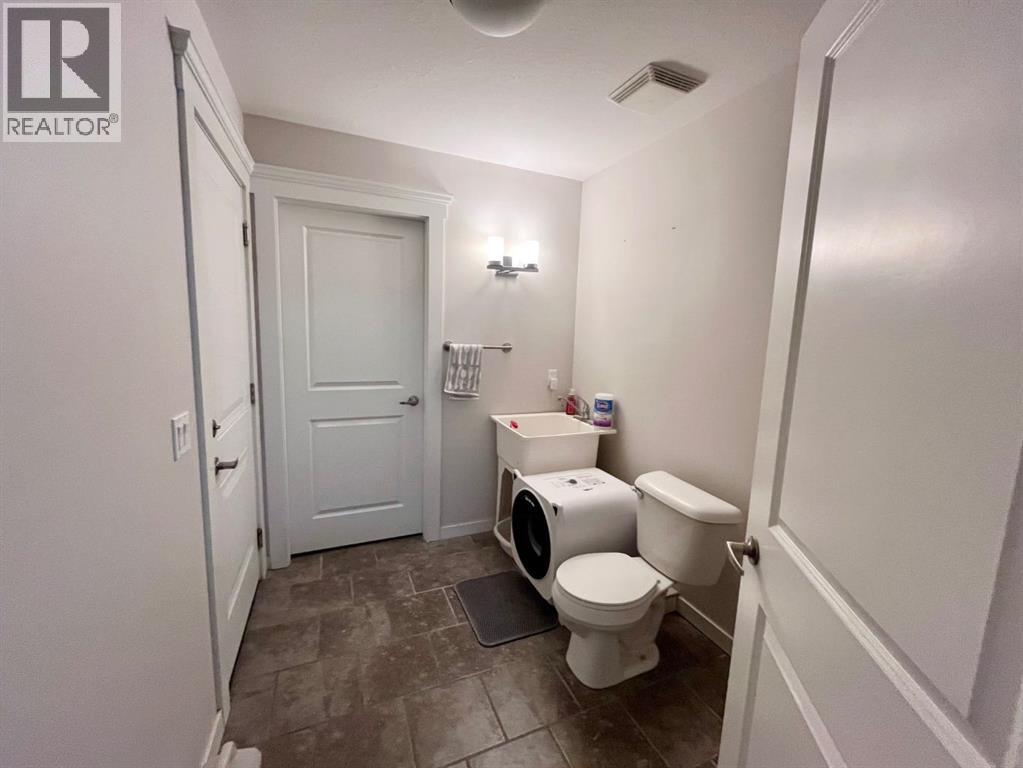 6, 214 McArdell Drive — photo 22
