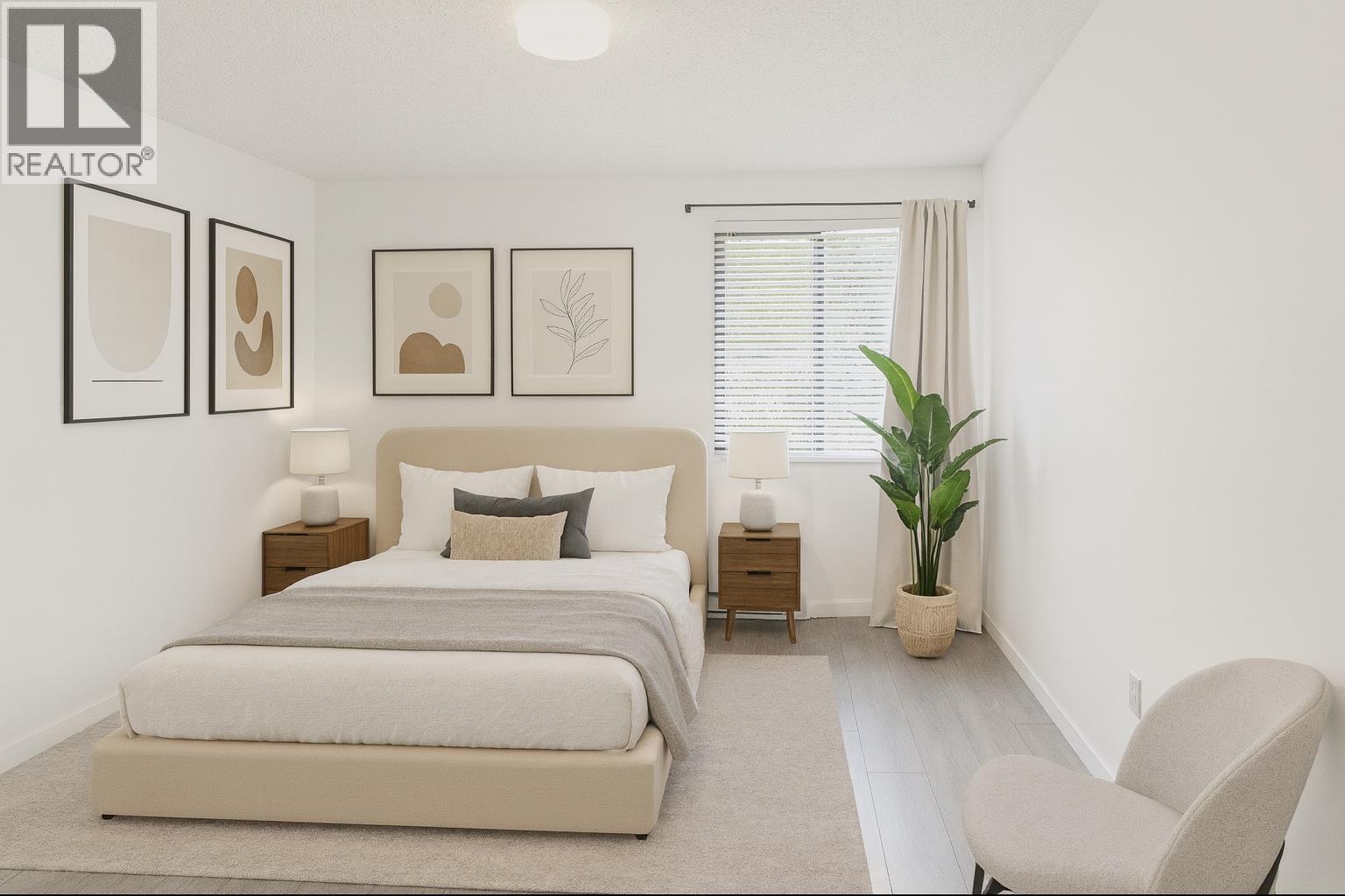 162 7293 MOFFATT ROAD ROAD, Richmond