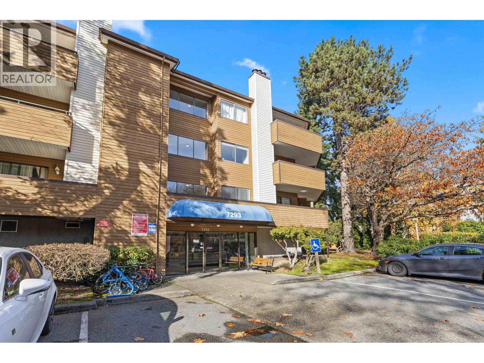 162 7293 MOFFATT ROAD ROAD, Richmond