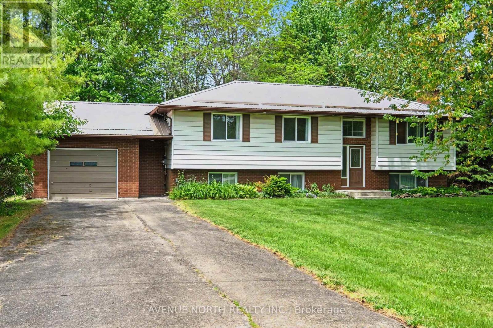 146 DUNCAN STREET - 3
