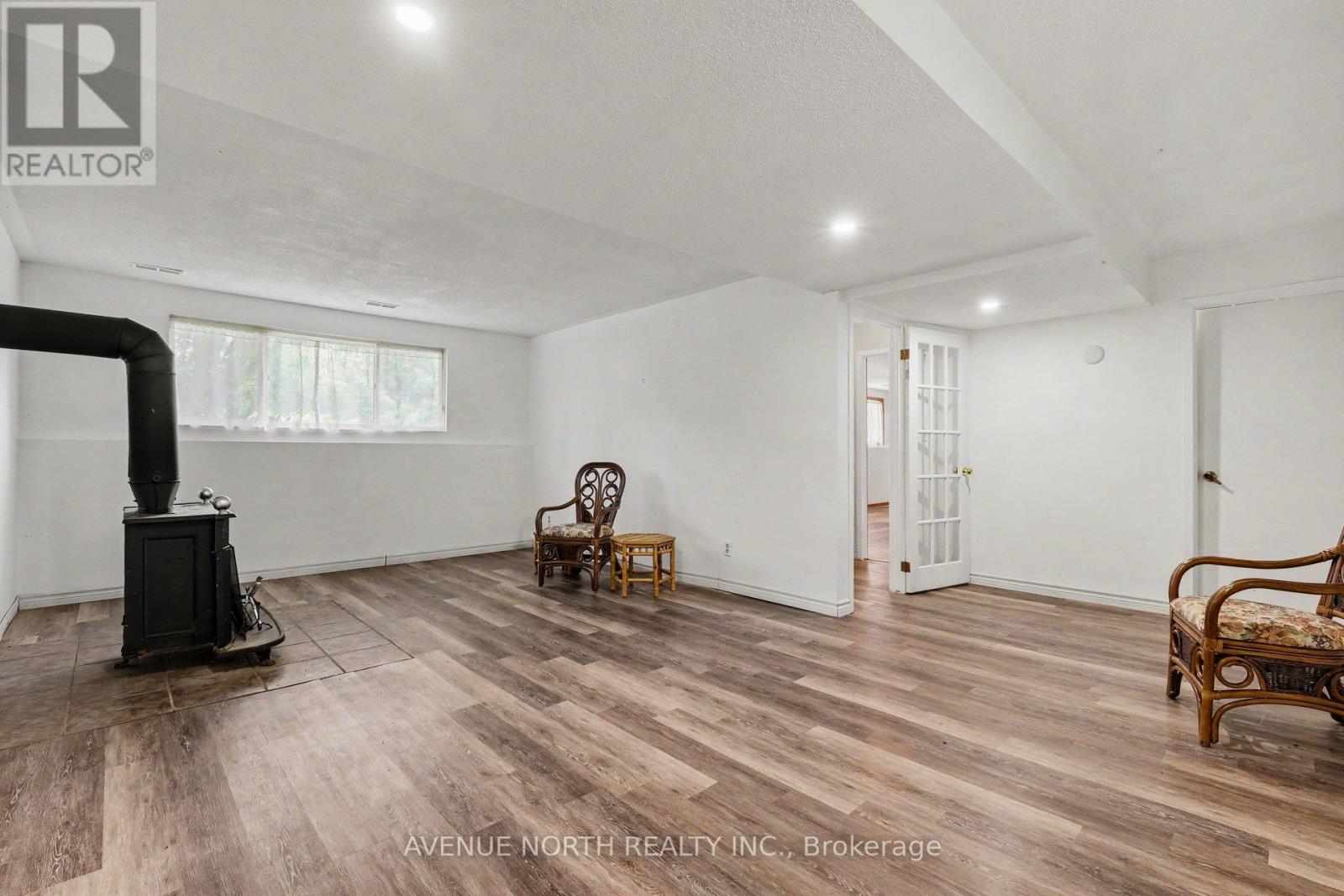 146 DUNCAN STREET - 30