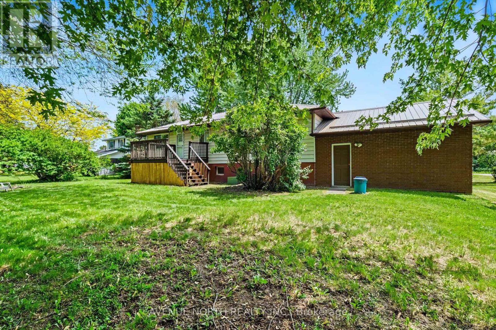 146 DUNCAN STREET - 35