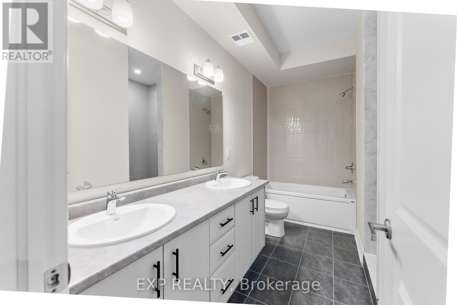 #38 4311 MANN STREET - 20