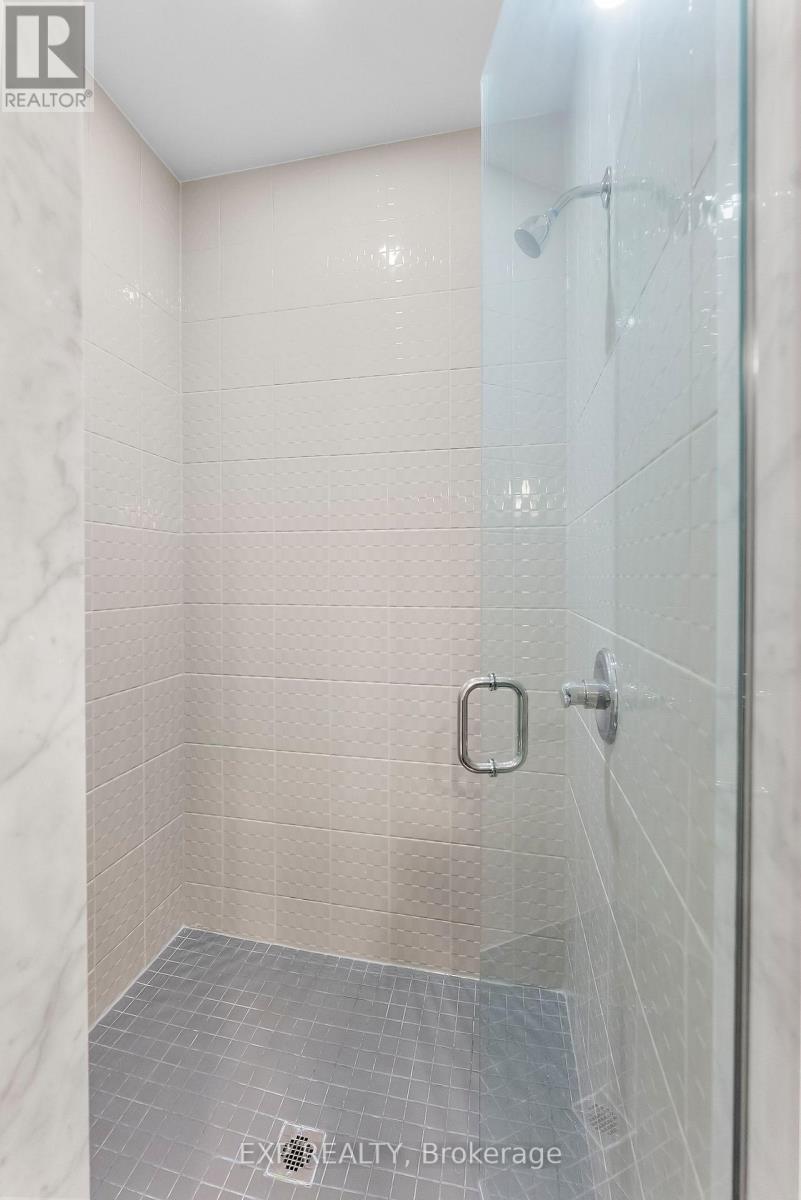 #38 4311 MANN STREET - 21