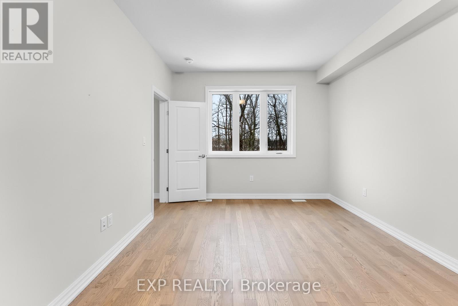 #38 4311 MANN STREET - 22