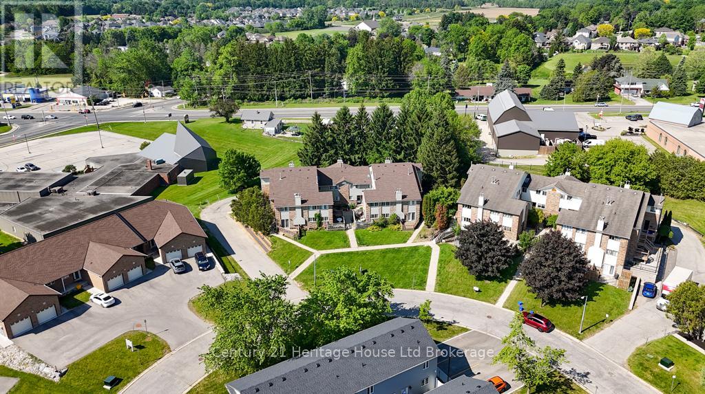 #6 19 WREN COURT - 26