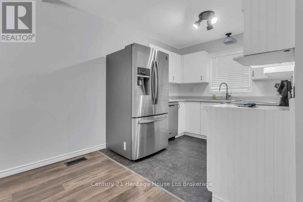 #6 19 WREN COURT - 4