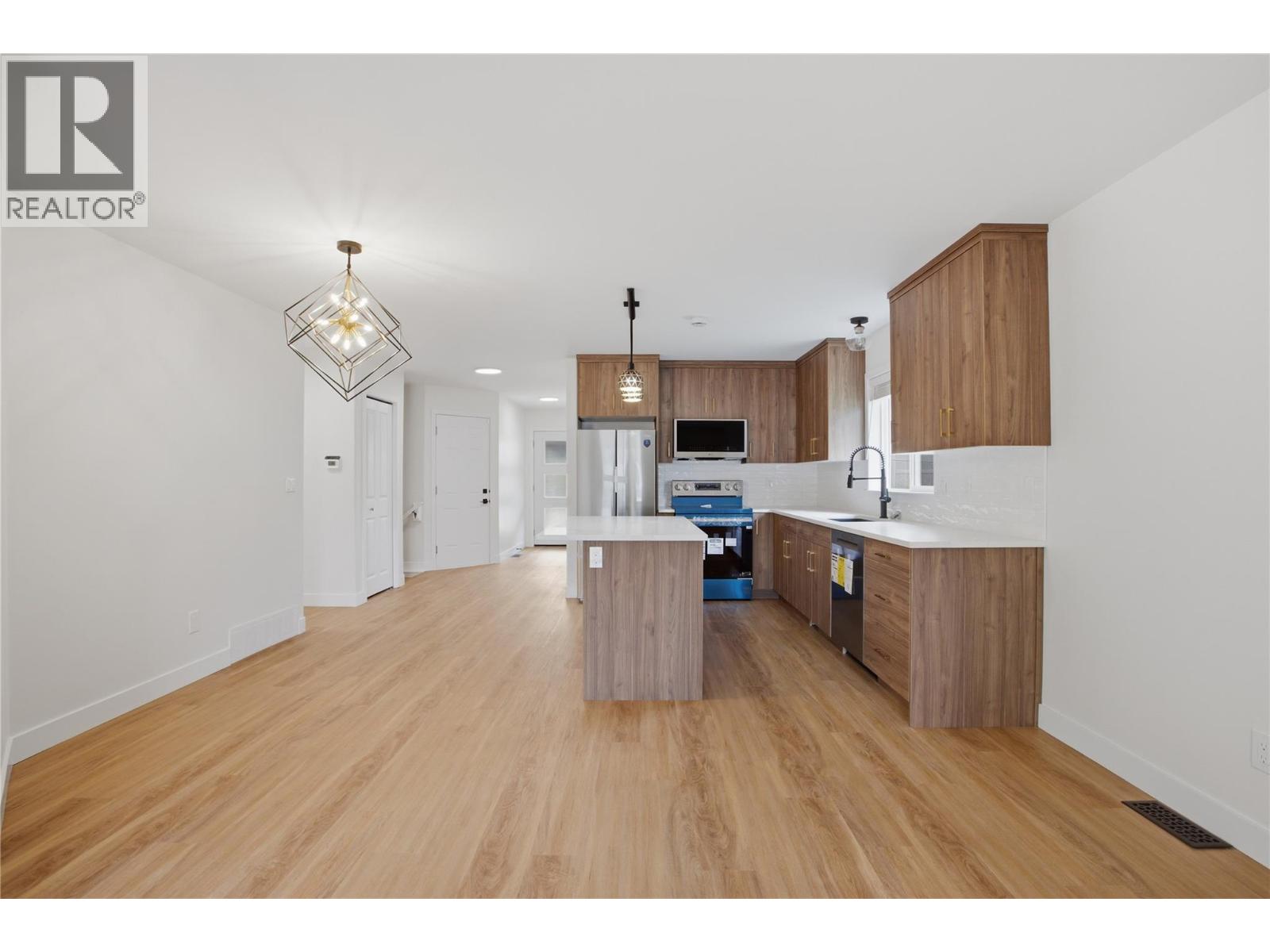 #1 1940 Hillside Drive - 13