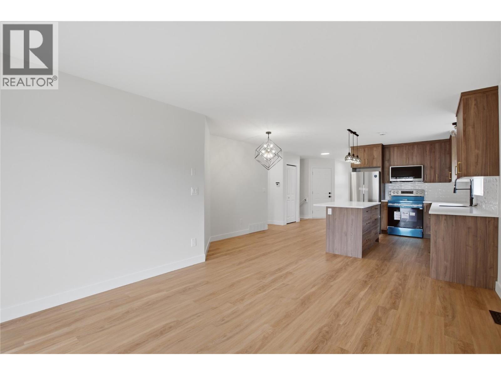 #1 1940 Hillside Drive - 19