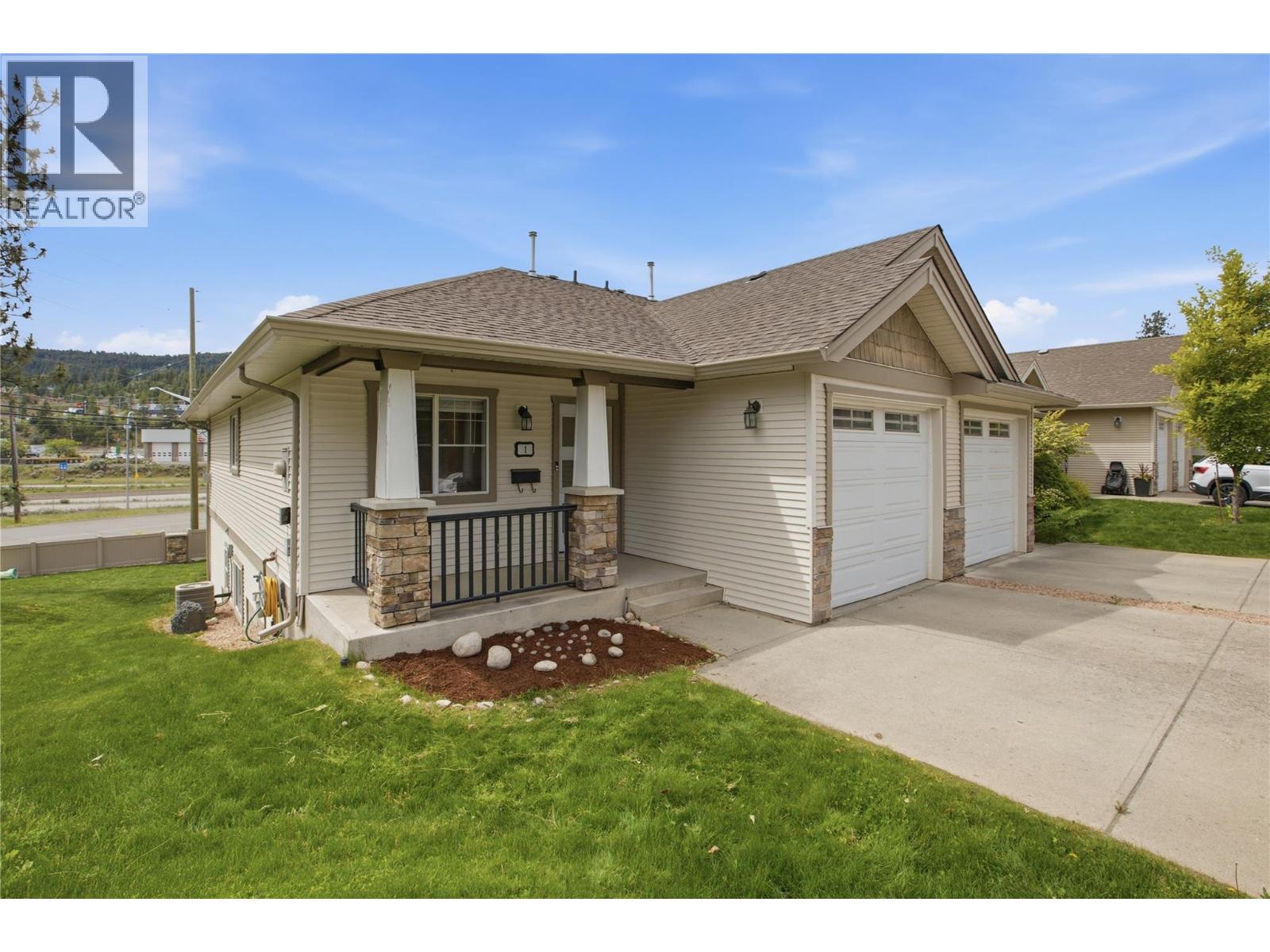 #1 1940 Hillside Drive - Image 2