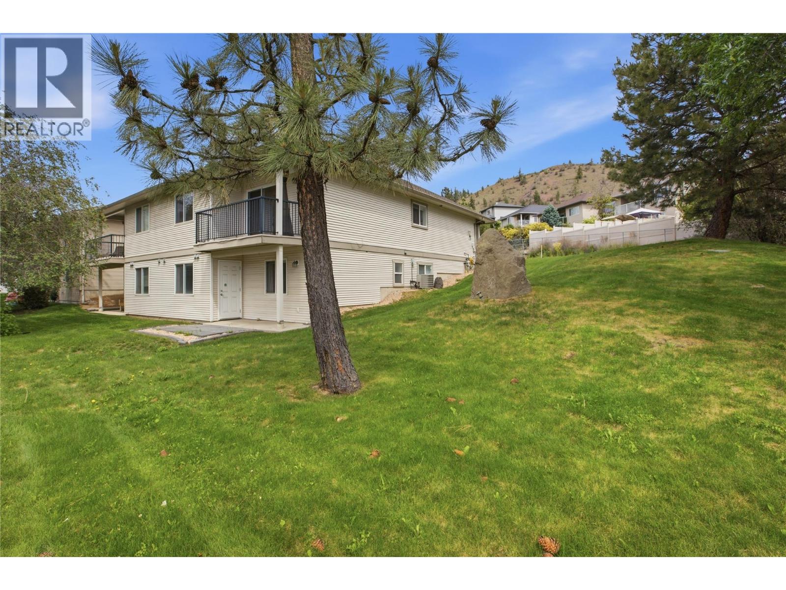 #1 1940 Hillside Drive - 4
