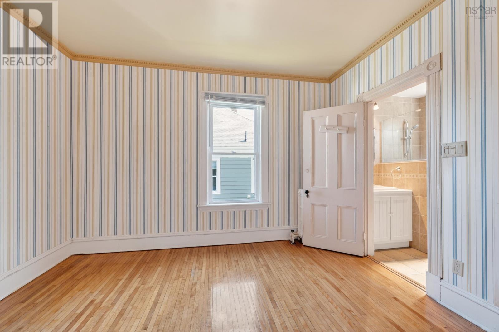 22 Beacon Street - 36