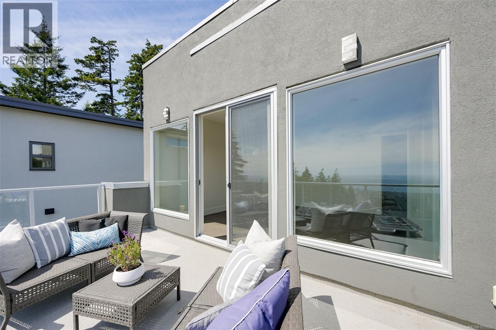 #118 539 Delora Dr - 67