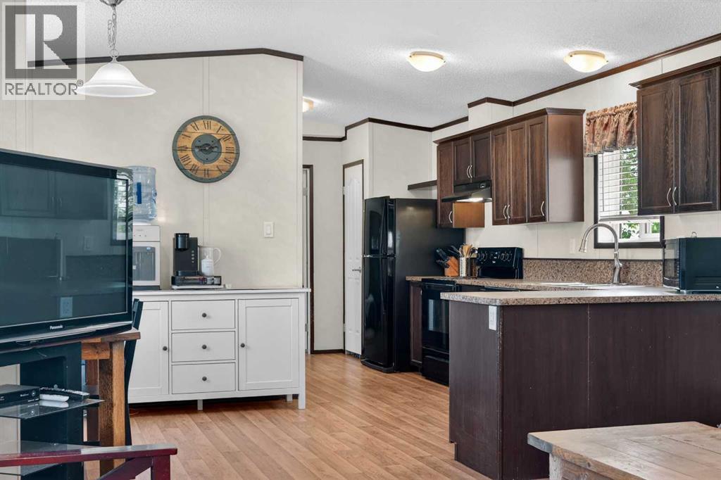 254052 HWY 21 - 44