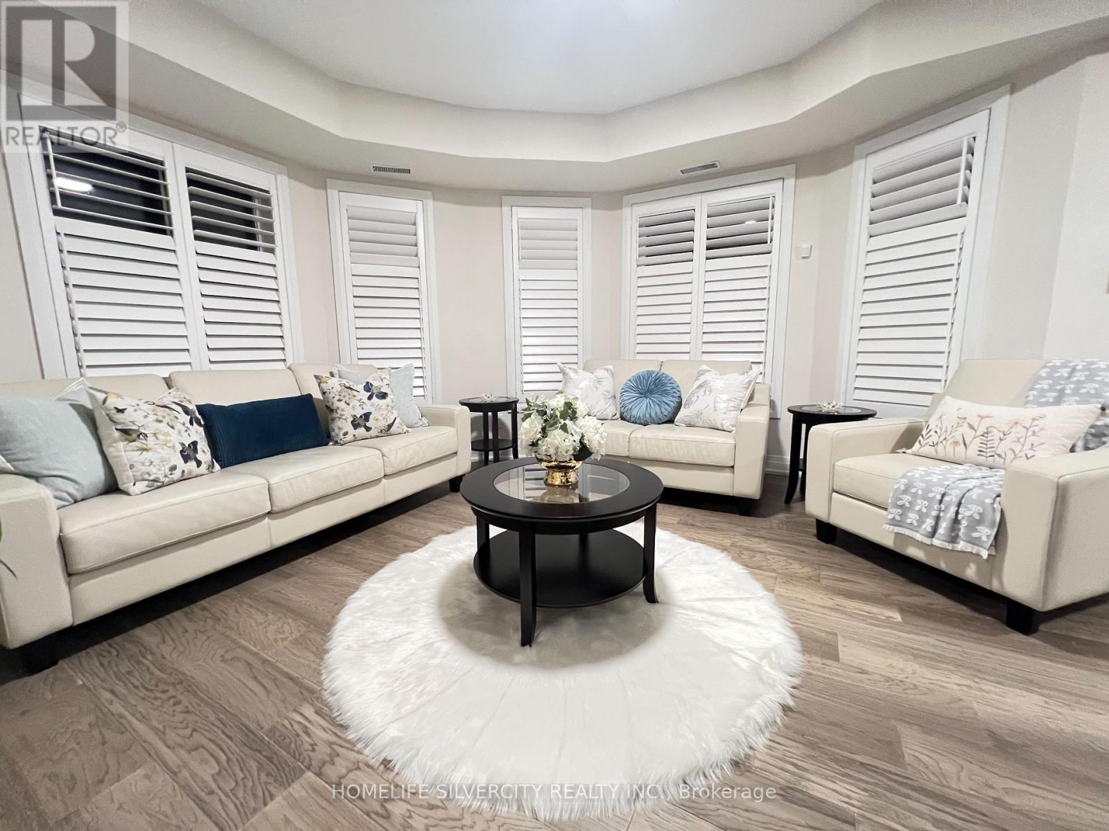 #1 35 SOMERS AVENUE - Image 2